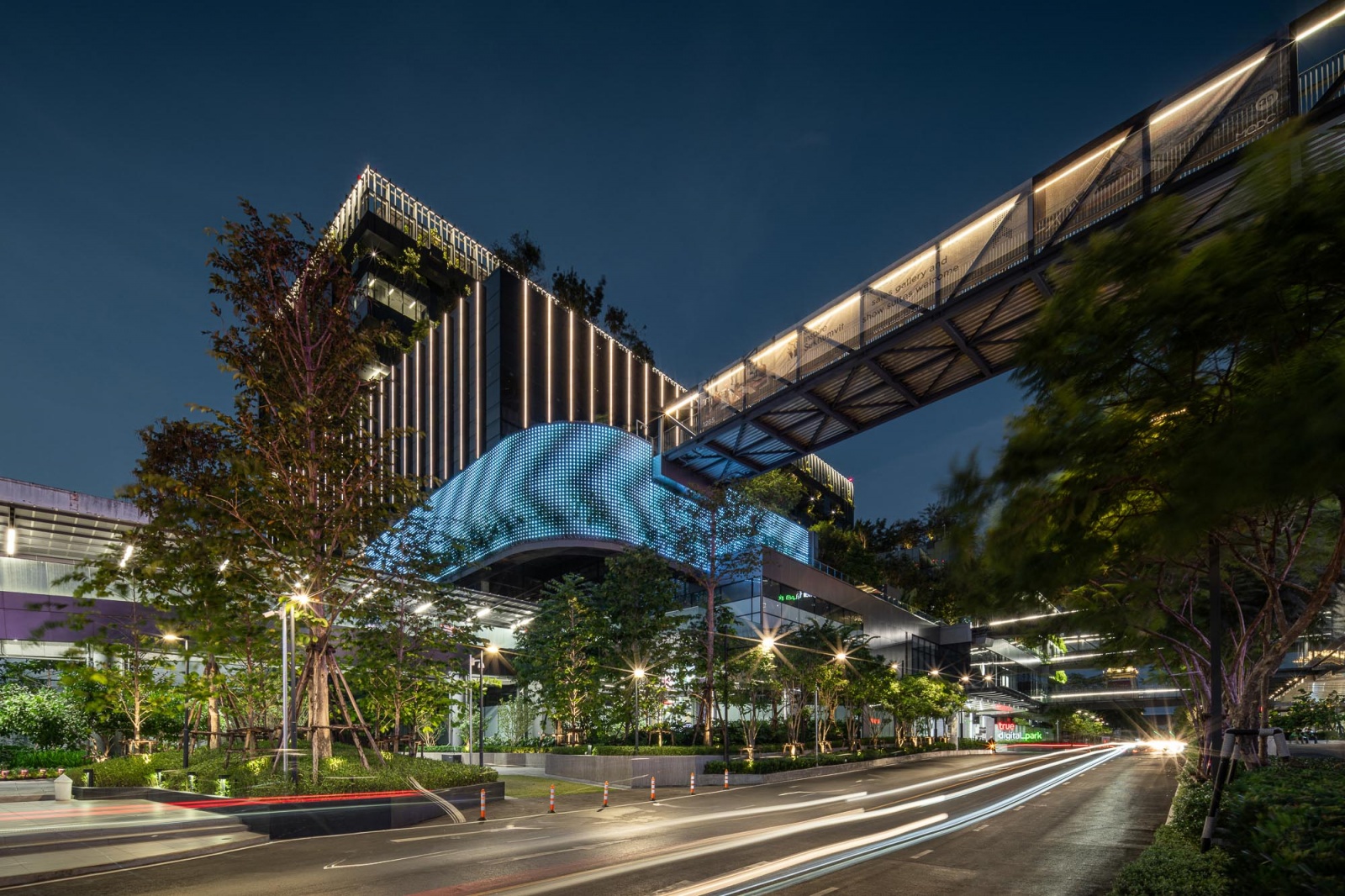 True Digital Park – Footbridges